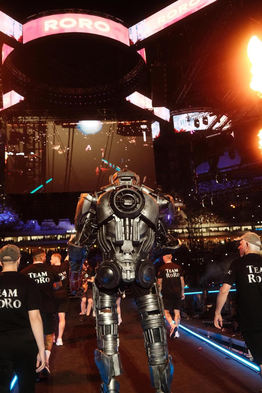 ROBOT - Roro X La Velada del Año V