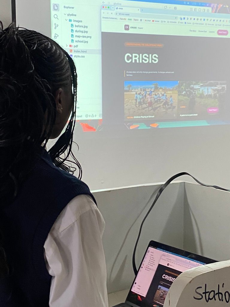 Ghokenyu Glydine Vuyof presenting her CRISIS project at the Togeva STEAM Summer School 2026