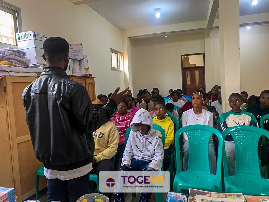 Yunwen Eric speaking to students at Togeva Orientation Season 2