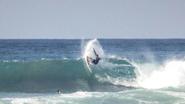 How to Cutback: A Surfer’s Guide