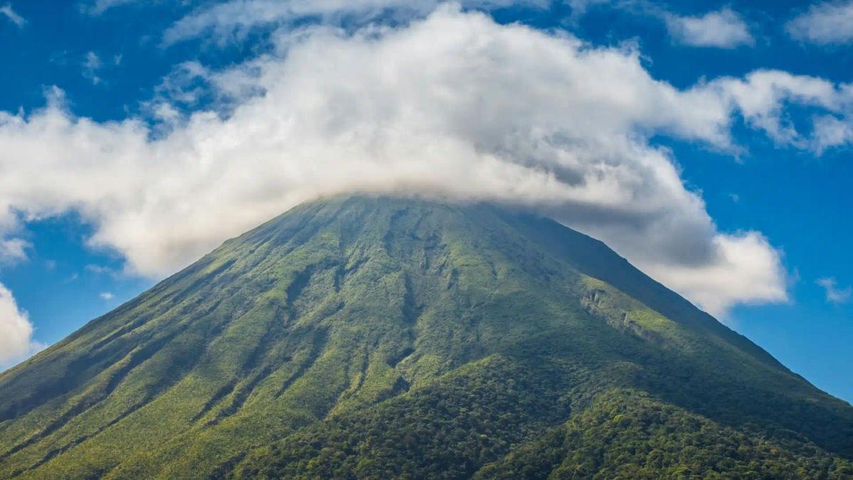How To Hike Arenal Volcano: Best Trails & Tips