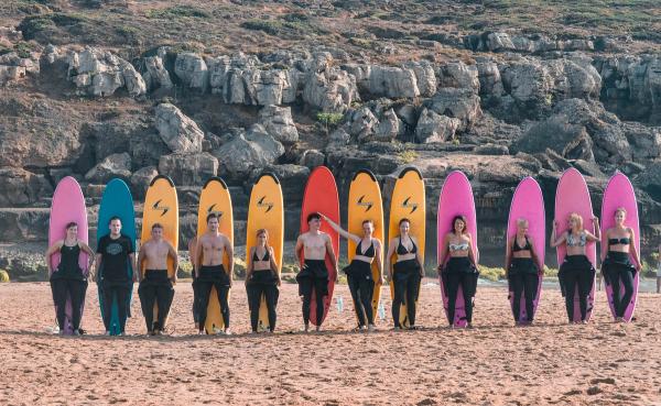 Learn To Surf! 8 Surfing Tips For Beginners