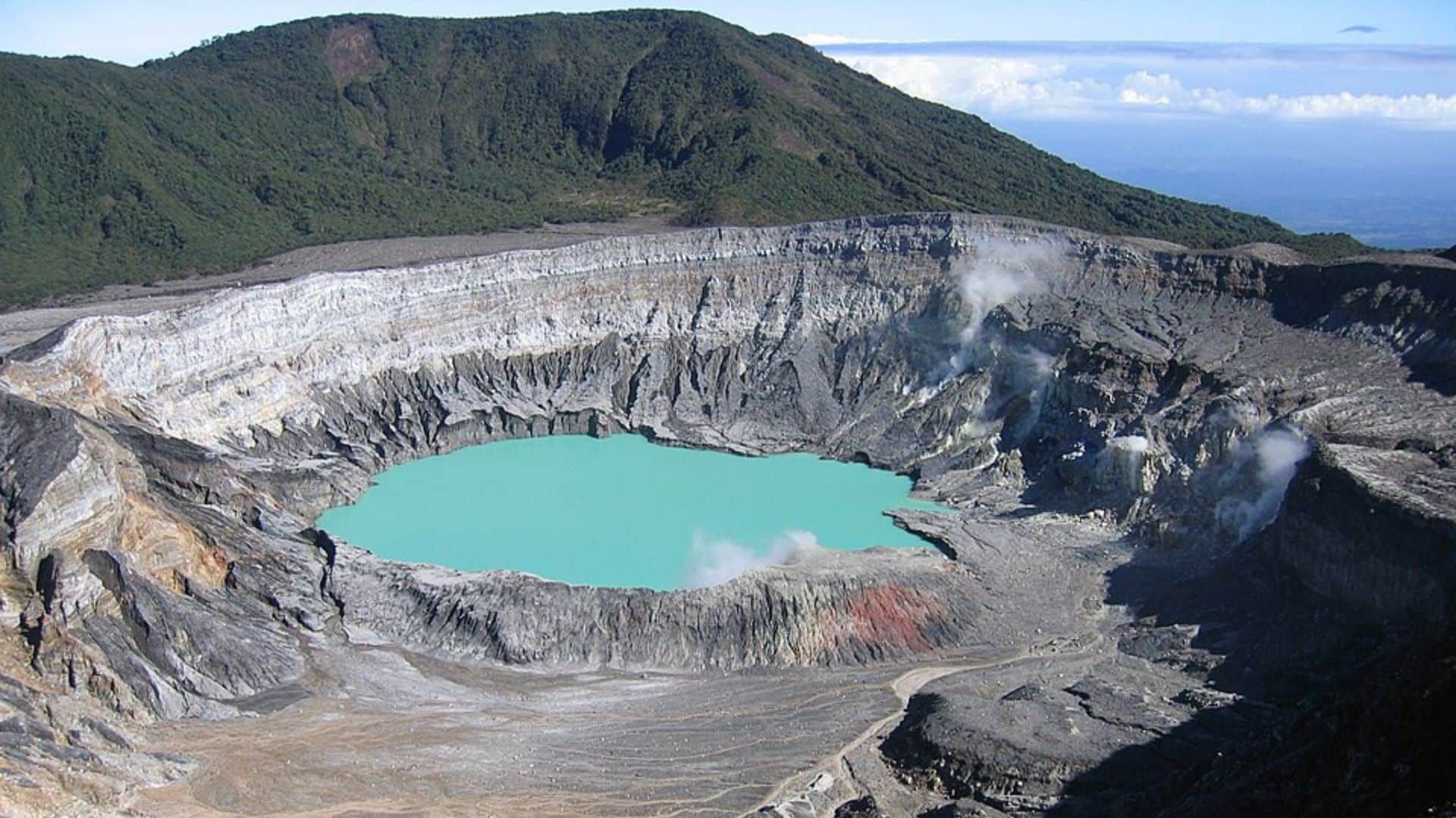 Volcán Poás: A Guide To Costa Rica’s Stunning Crater Volcano