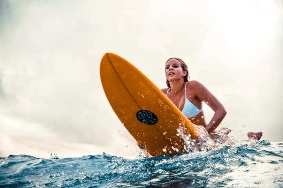 Warum Surfen lernen dein Neujahrsvorsatz sein sollte