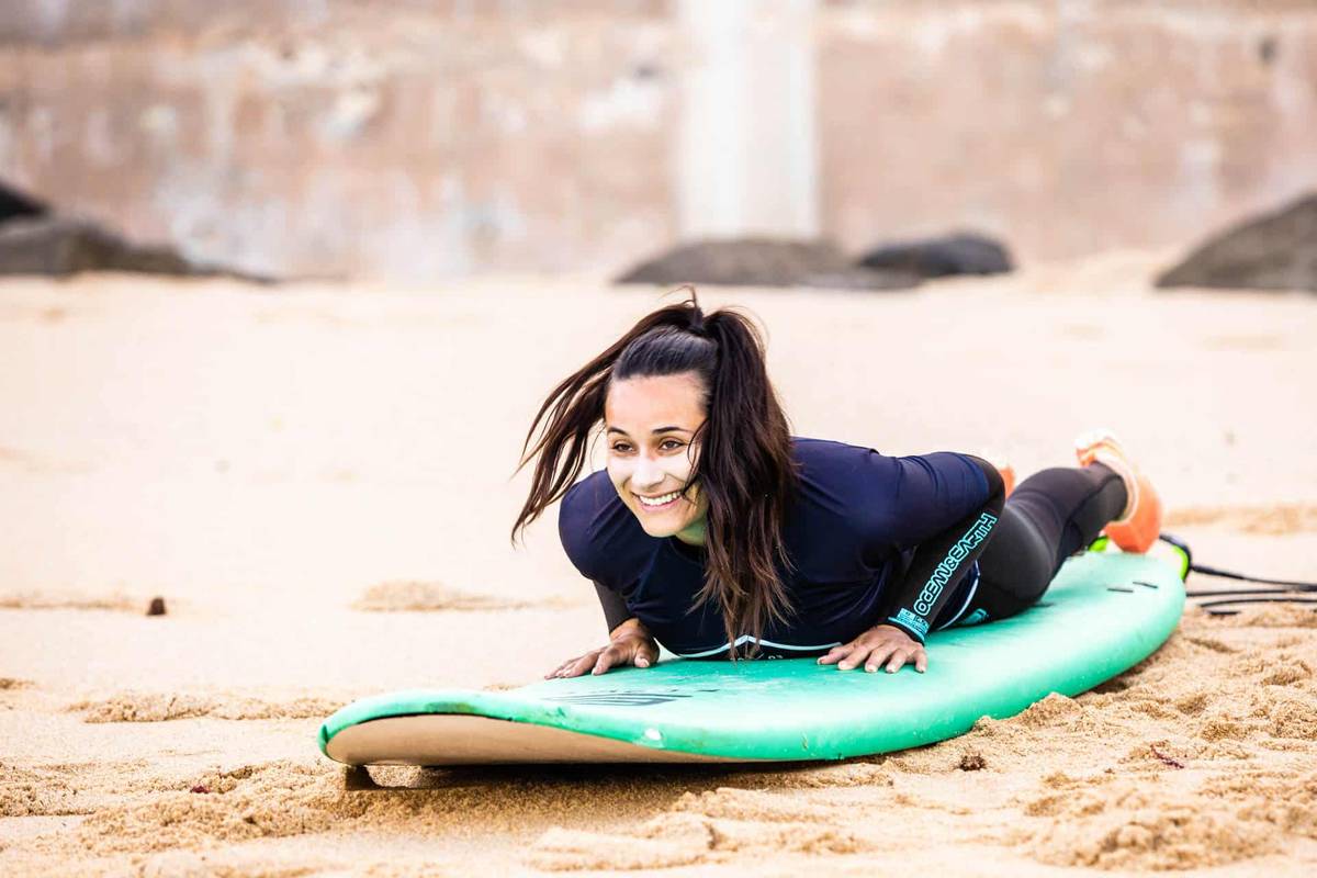 Wichiges Wissen und Tipps zum Surfen Lernen für Anfänger