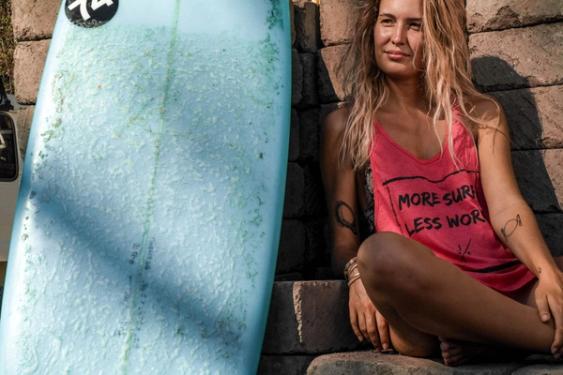 7 Reasons why booking a surf camp will be the best thing you ever do
