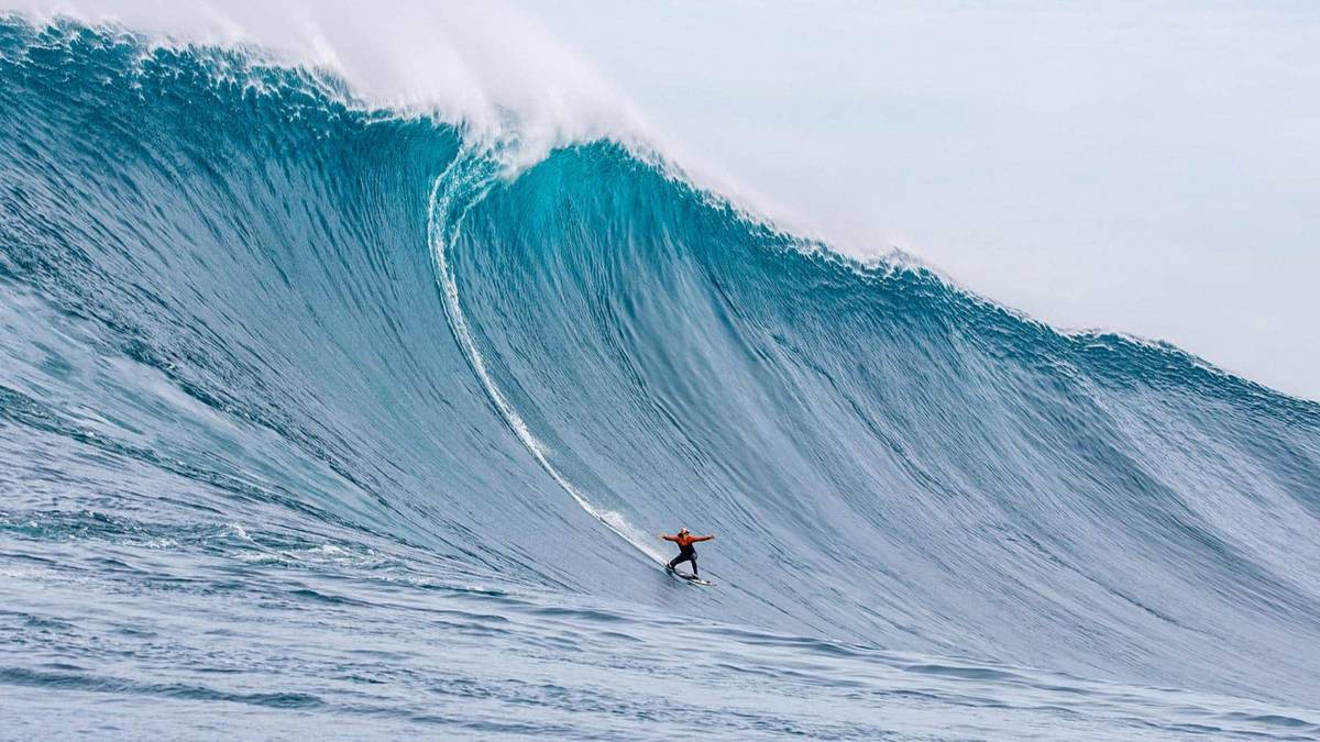 History Makers: 10 Biggest Waves Ever Surfed