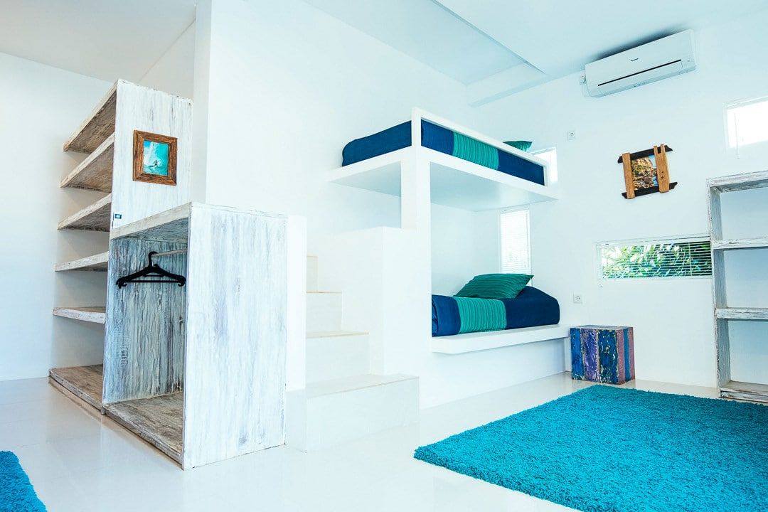 Deluxe 6-Bed Mixed Dorm