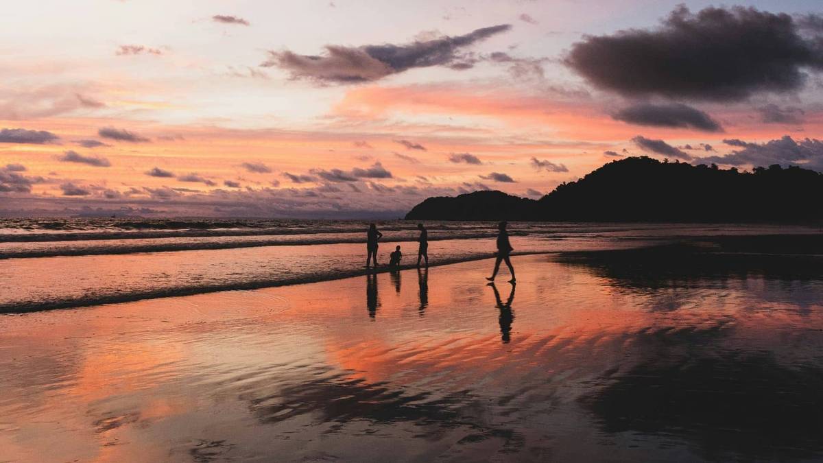 Jaco, Costa Rica: A Surfer’s Guide To The Best Waves & Nightlife