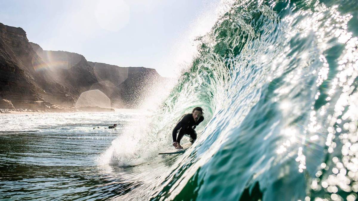 From Wipeouts To Wave Riding: What To Expect From Surfing Classes