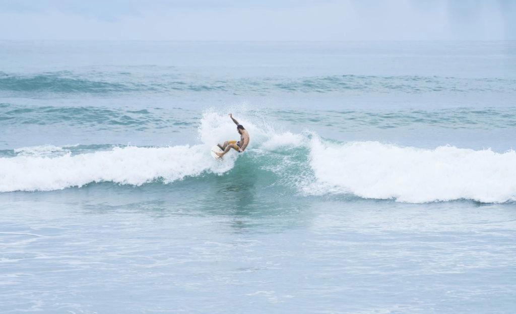 5 Surf Spots for Beginners in Costa Rica