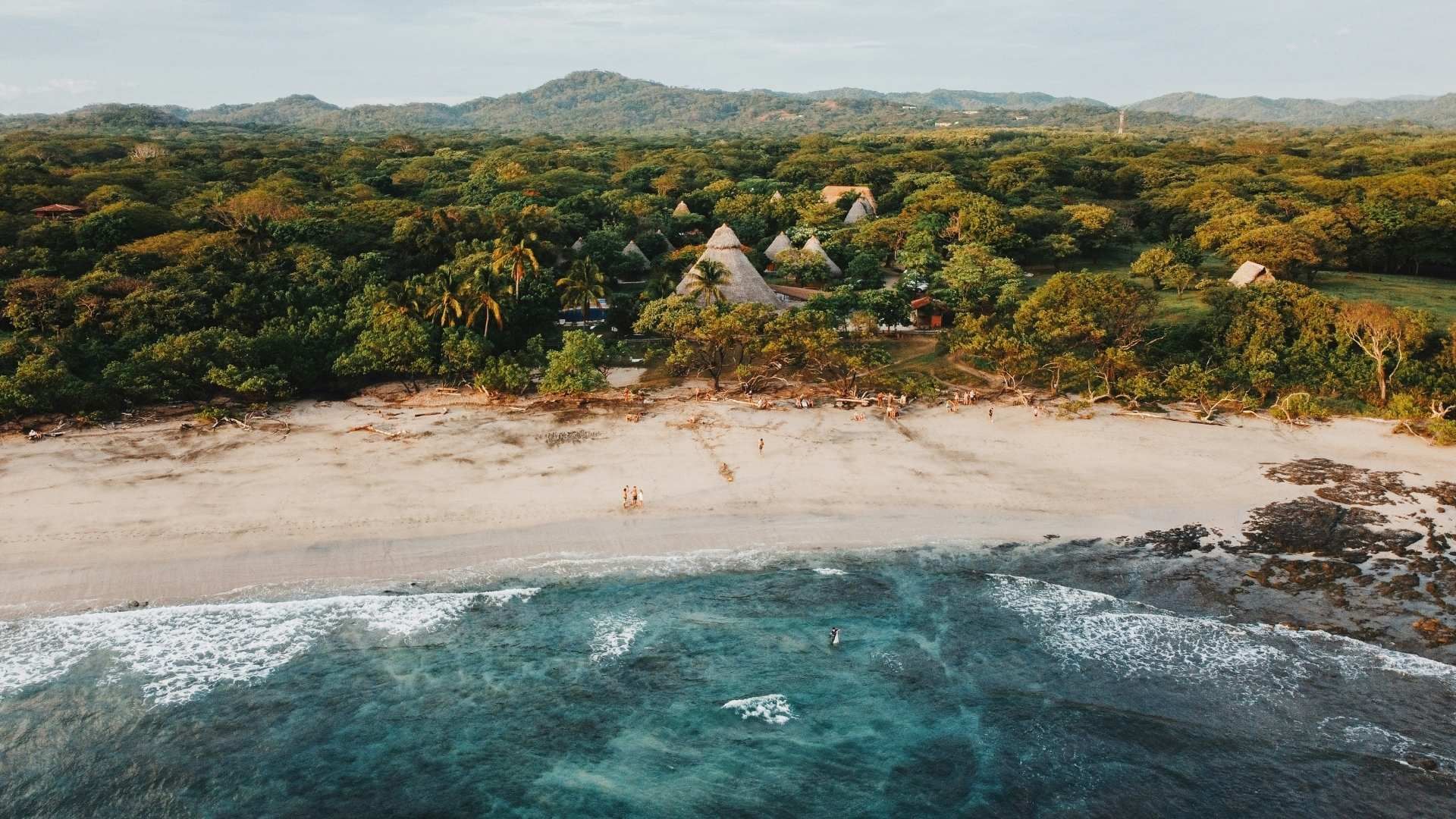 Costa Rica Travel Guide: Best Places, Activities & Travel Tips