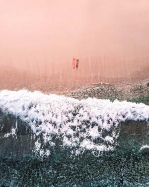 Surfing in Sumbawa – Indonesia Surf Gem