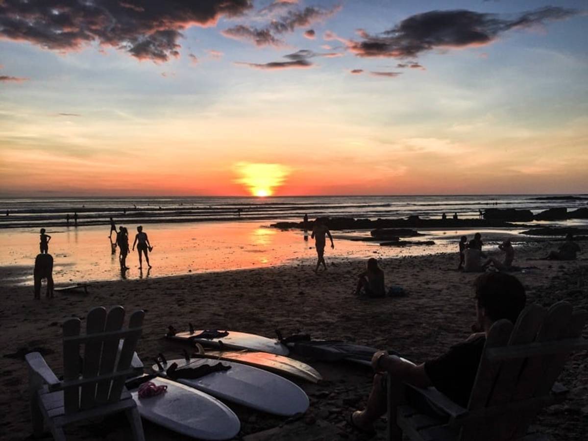 7 Reasons why booking a surf camp will be the best thing you ever do