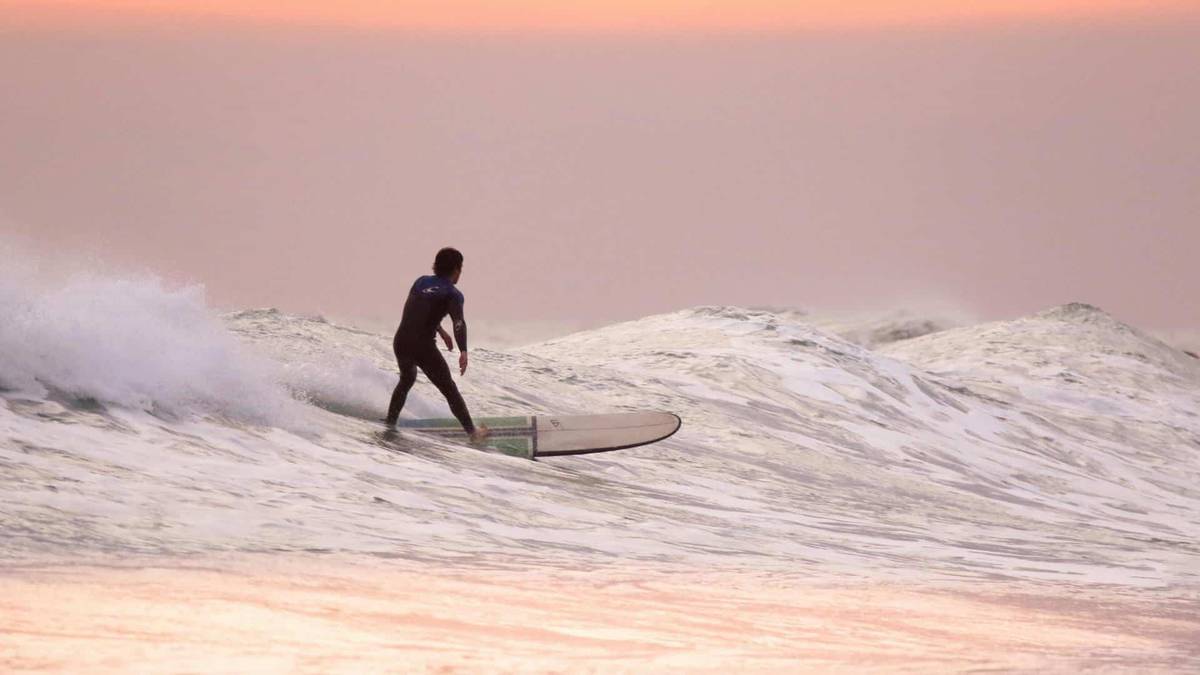 Mastering The Art Of Longboard Surf: Tips For Beginners