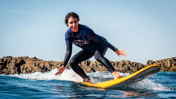 6 Proven Tips on How to Get Better at Surfing