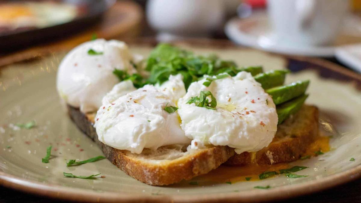 Surfer Diet: What To Eat When You’re Surfing