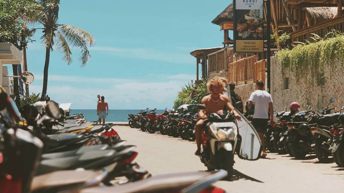 The Ultimate Guide to the Best Places to Live for Surfers