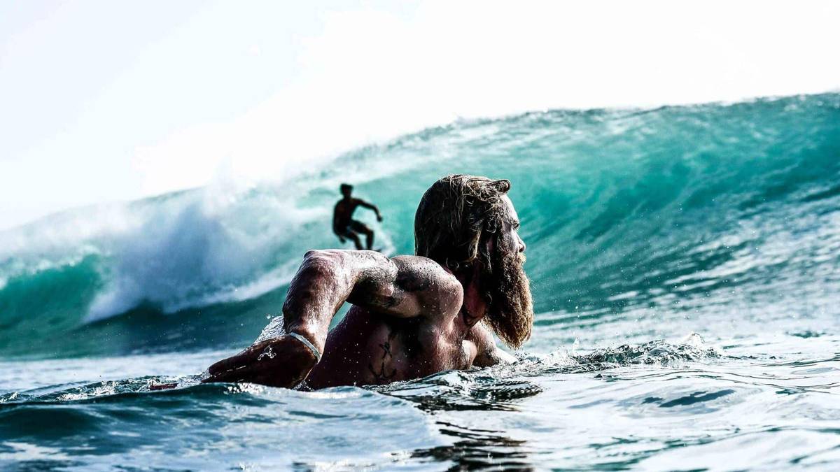 6 Proven Tips on How to Get Better at Surfing