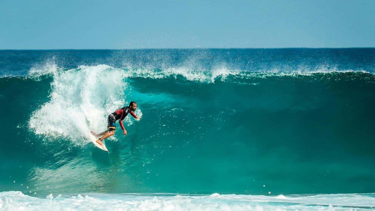 Understanding Ocean Waves: What Is A Swell?