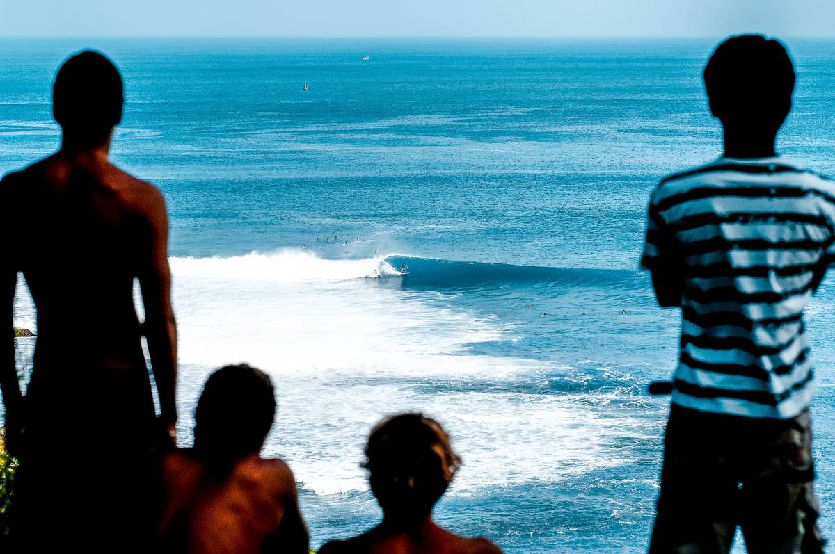 How to Read a Surf Report: Know the Basics