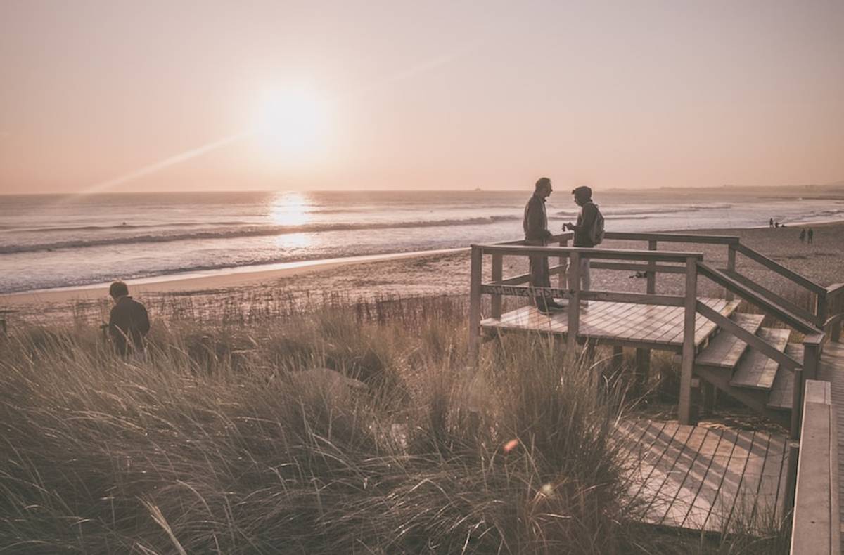 Praia de caparica at sunset