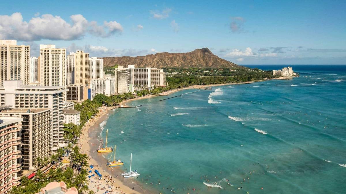 The Ultimate Guide to the Best Places to Live for Surfers
