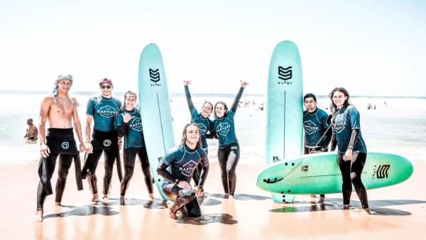 From Wipeouts To Wave Riding: What To Expect From Surfing Classes