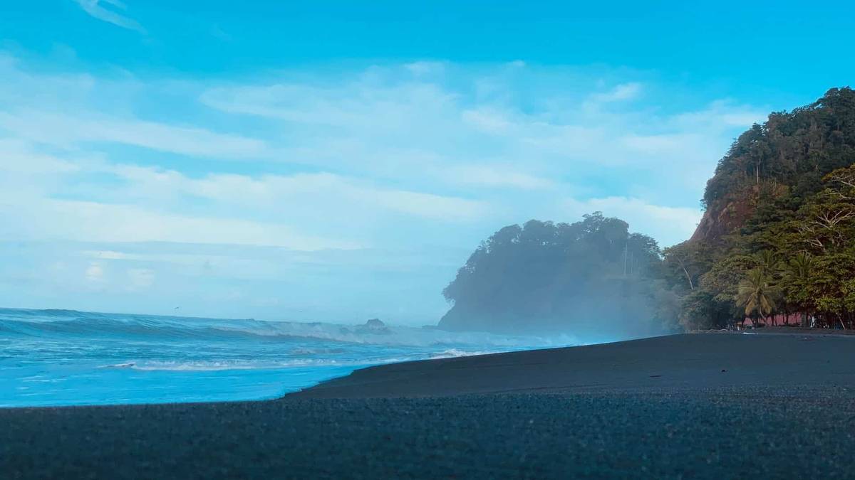 Jaco, Costa Rica: A Surfer’s Guide To The Best Waves & Nightlife