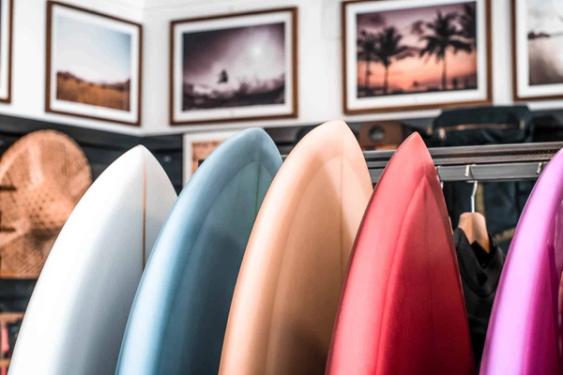 8 Best Places to Learn to Surf