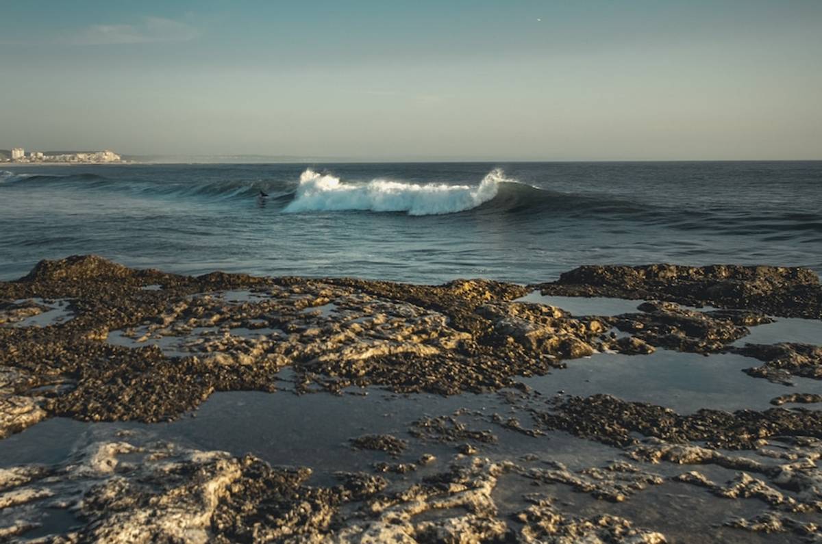 Waves in costa de caparica