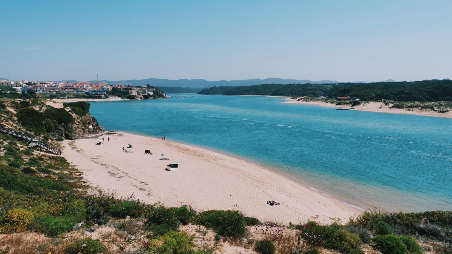 Surf Uncrowded Waves in Vila Nova de Milfontes