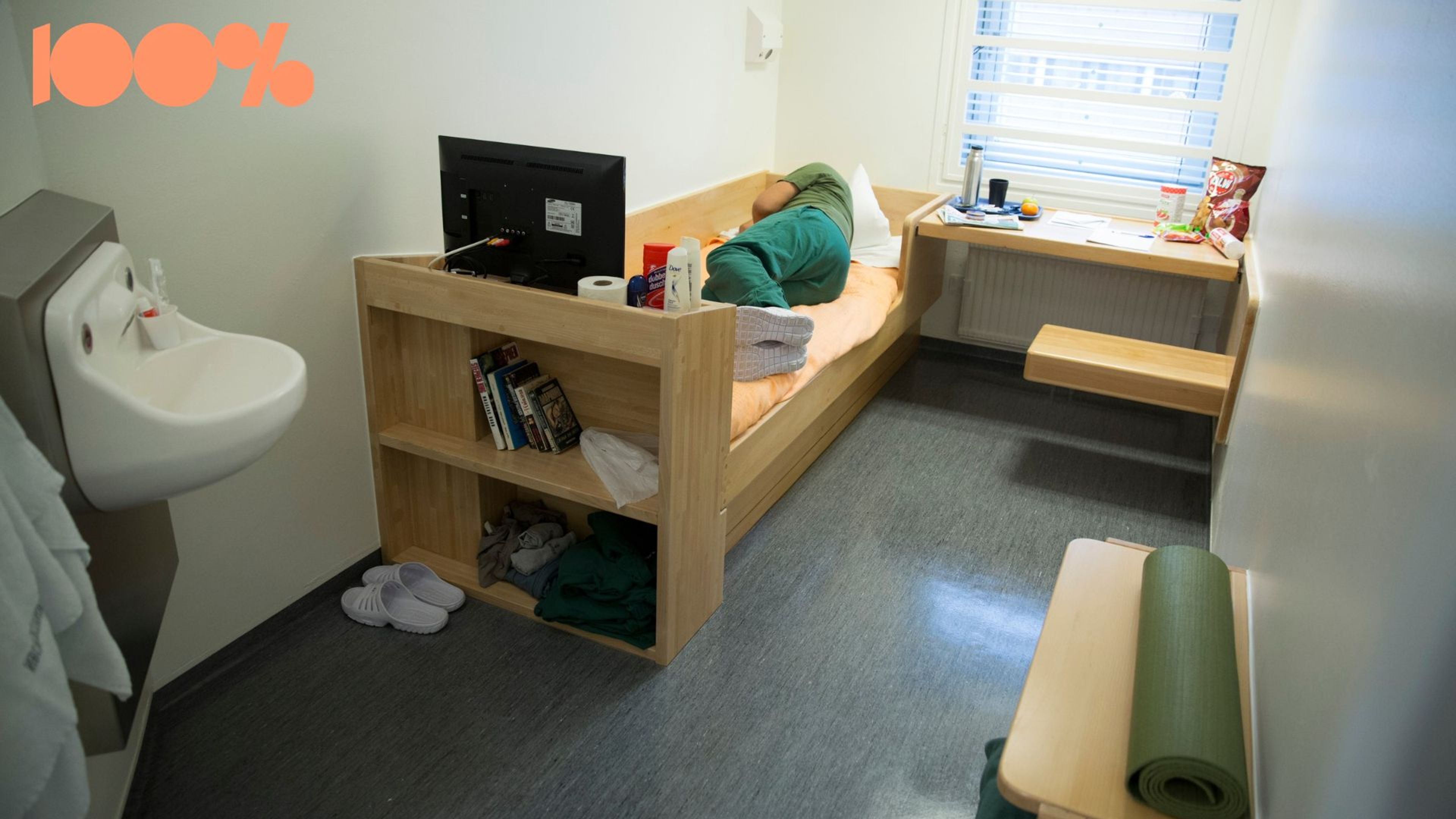 Kriminalvården flyttar transfånge