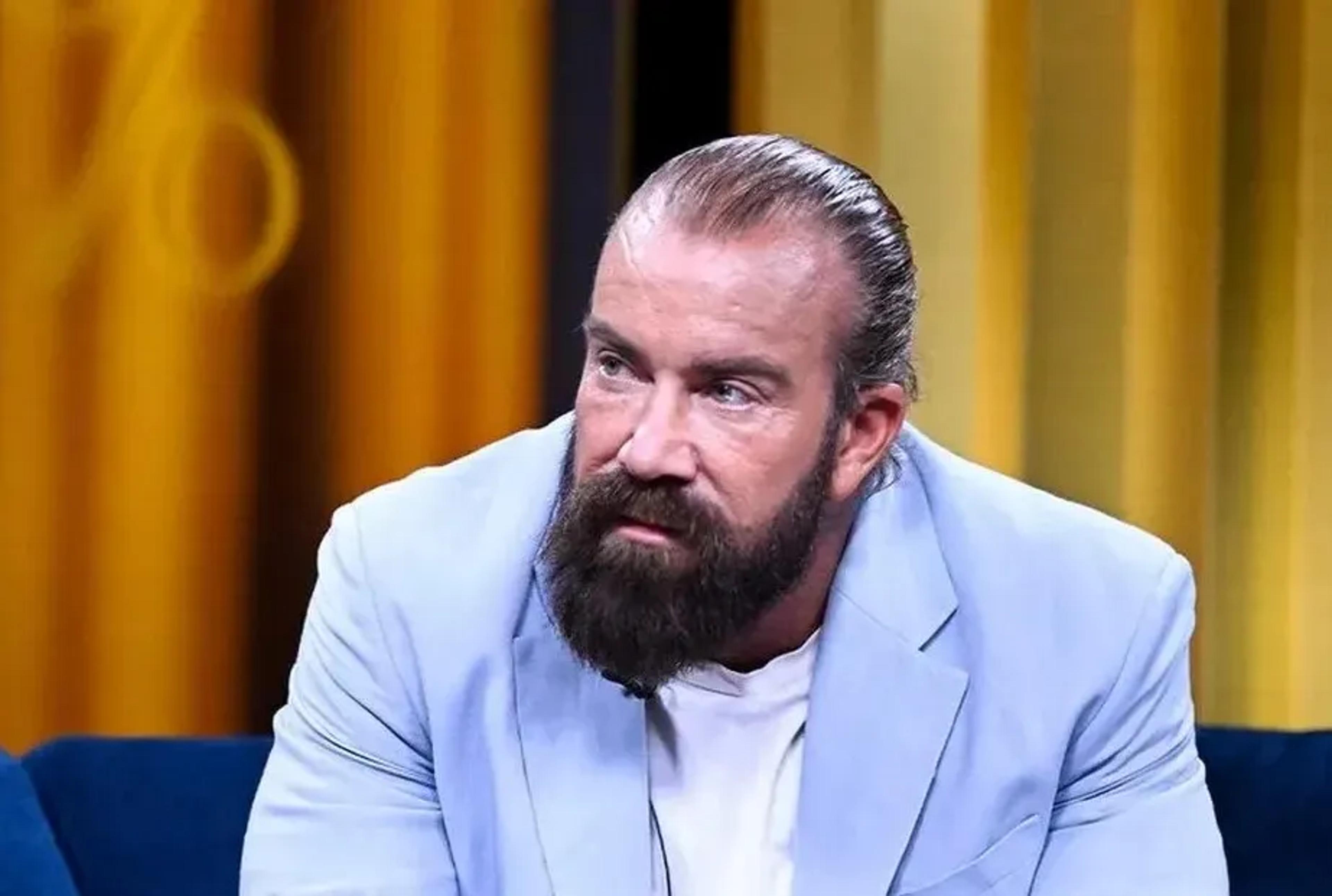 Jan Emanuel skriver för 100%