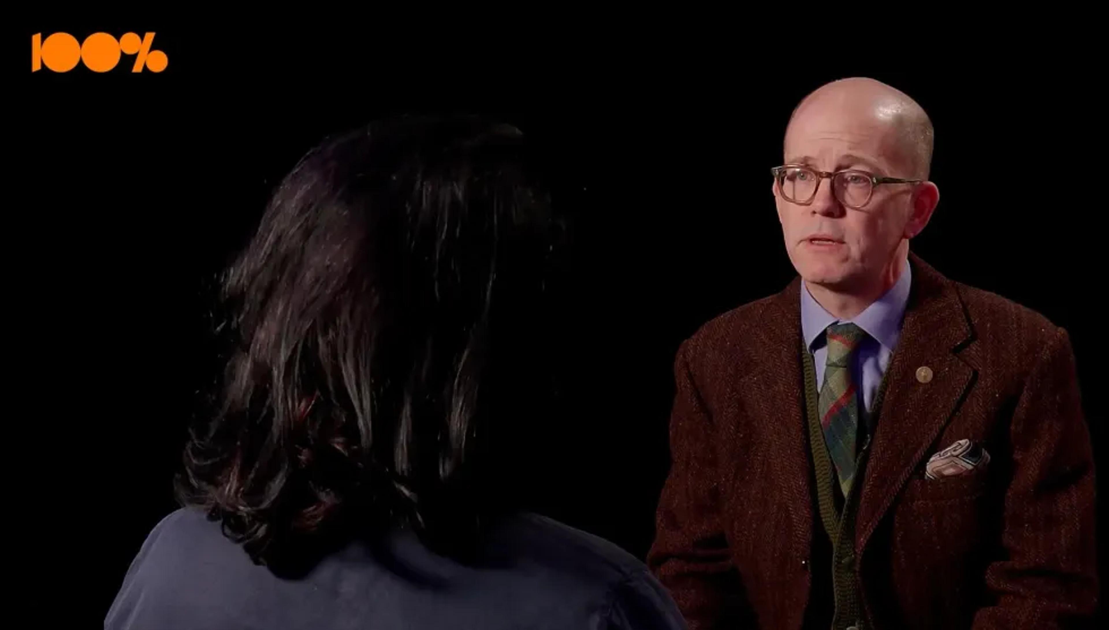 Irans terror i Sverige driver henne ur landet