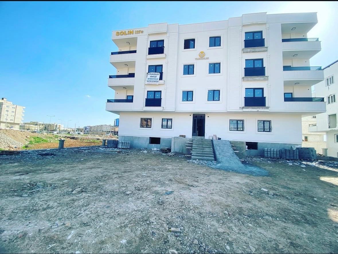 SOLİN life binasının gündüz ön cepheden gerçek fotoğrafı