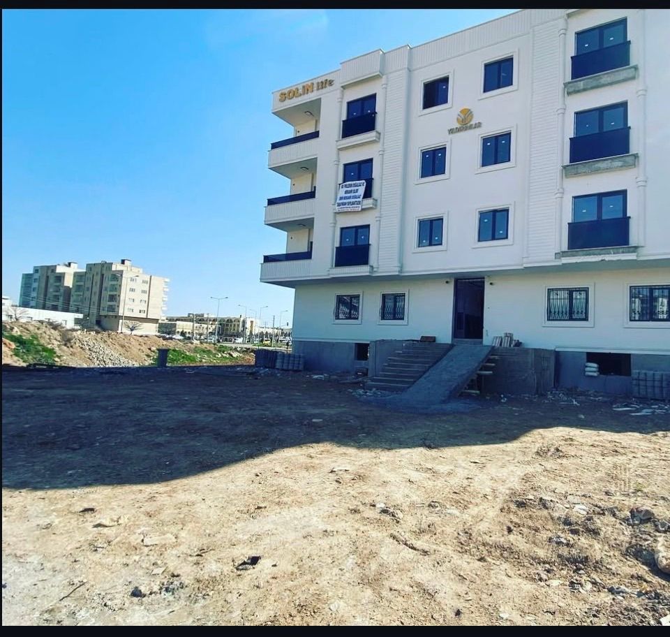 SOLİN life binasının gündüz yan açıdan gerçek fotoğrafı