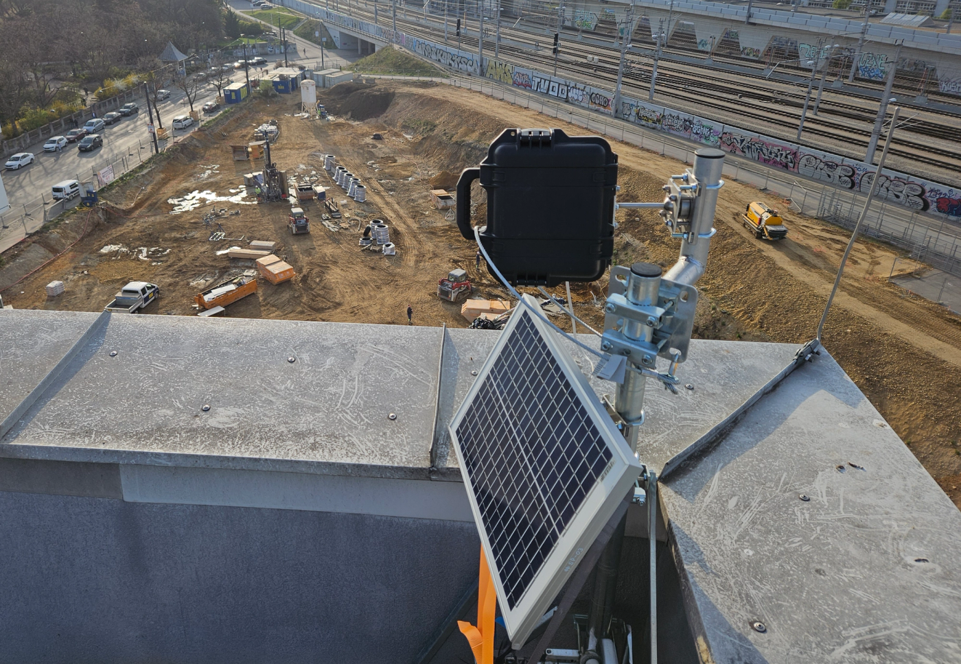 long term timelapse camera with ftp upload and construction site