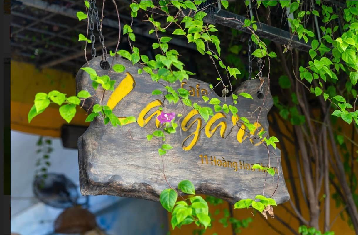 Bình minh nắng vàng