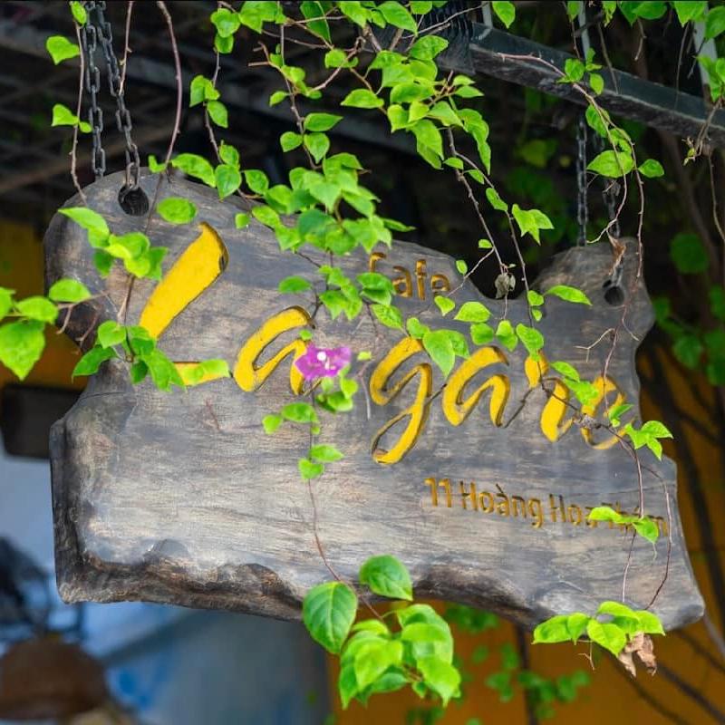 Bình minh nắng vàng