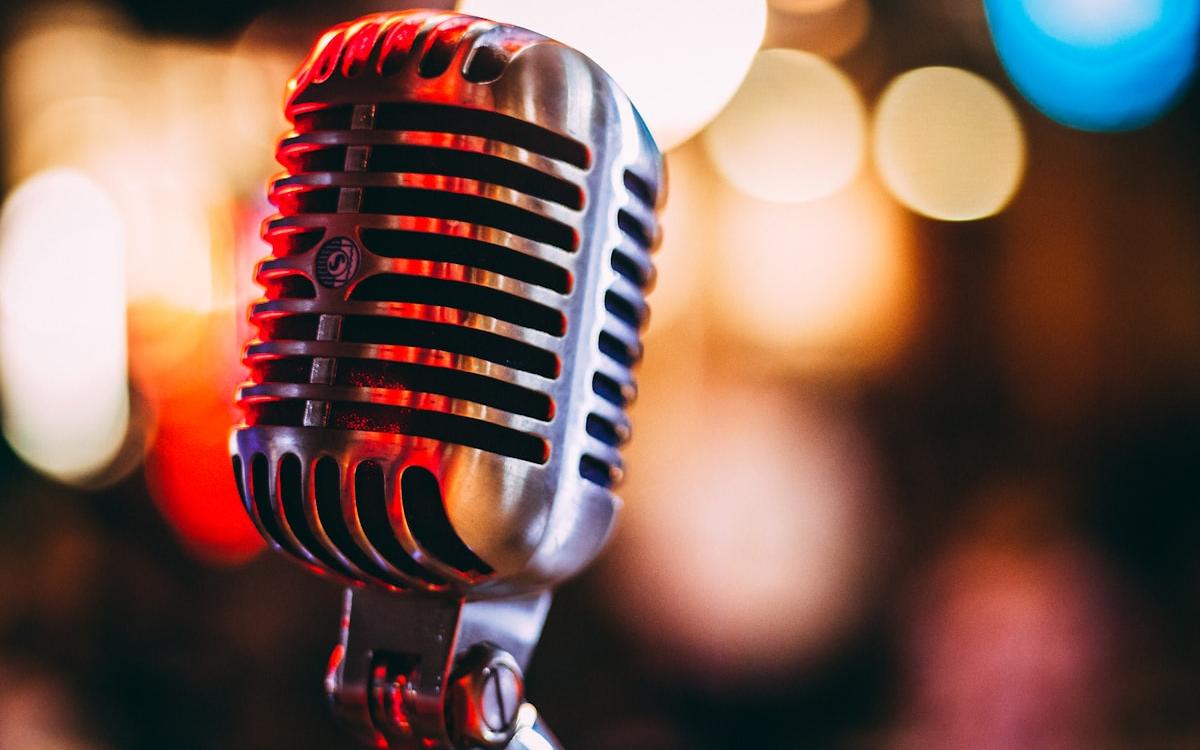 Acoustic thứ 7 — đêm nhạc nhỏ tại La Gare