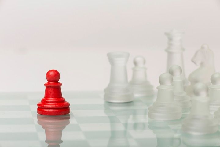 How to Develop a Competitive Advantage in Manufacturing Markets