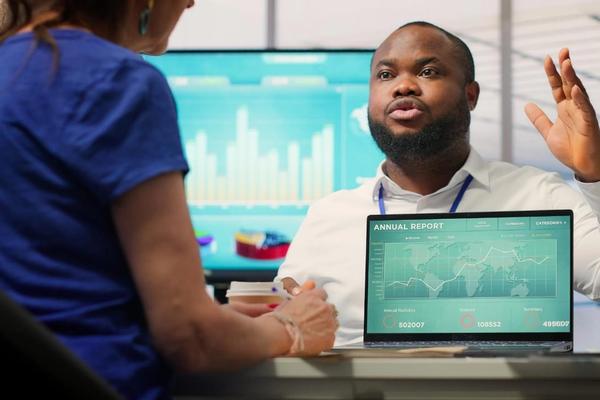 African Markets Uncovered: The Best Strategic Market Entry Guide to Help You Thrive in Africa