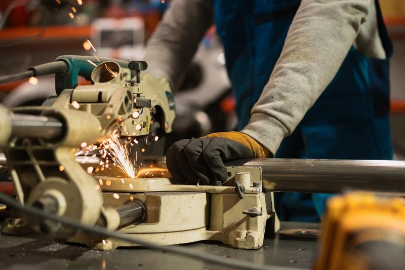 How Manufacturing Businesses Can Compete with Imported Products