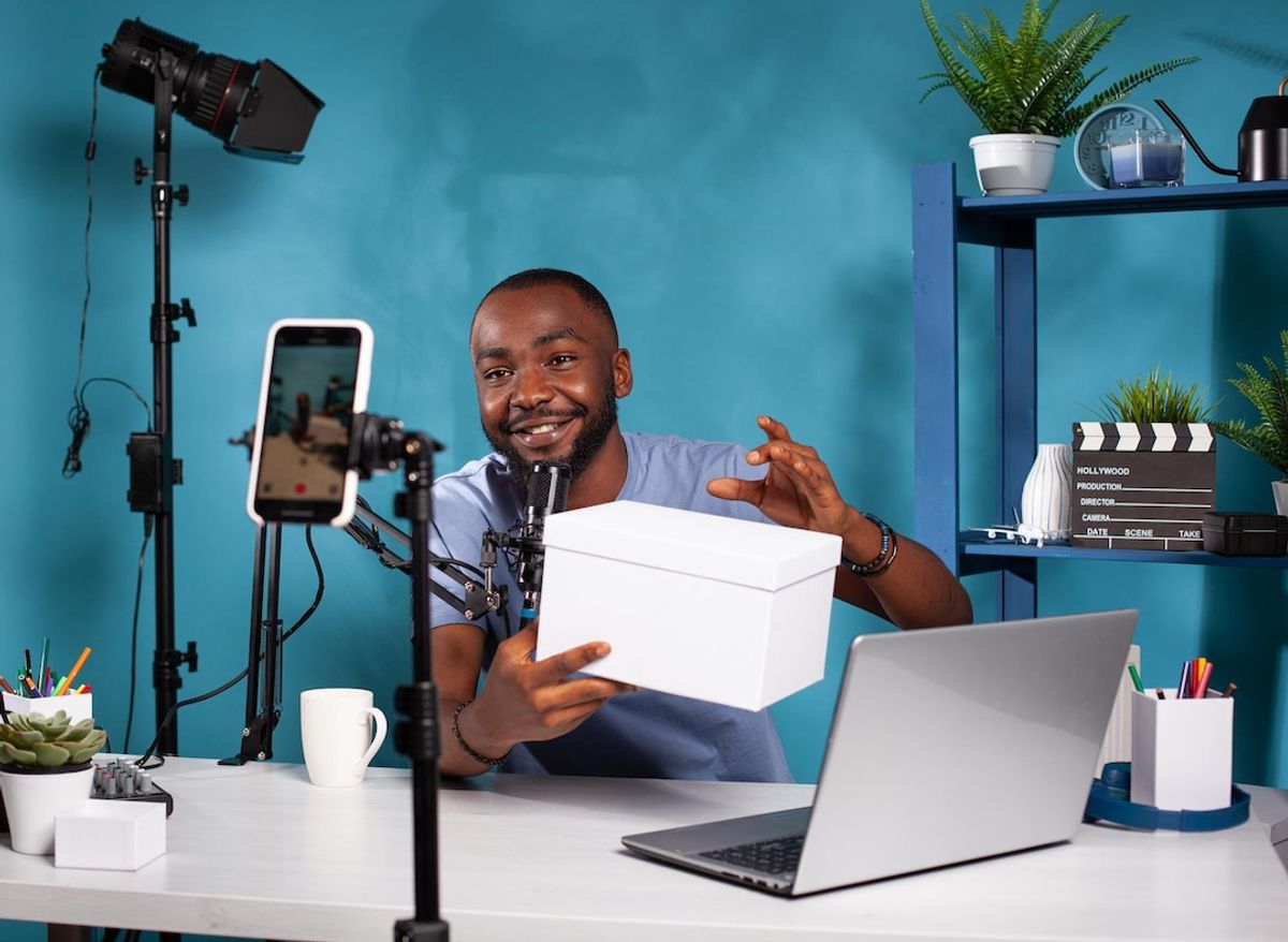 How Manufacturing Businesses Can Use Video Marketing to Increase Sales
