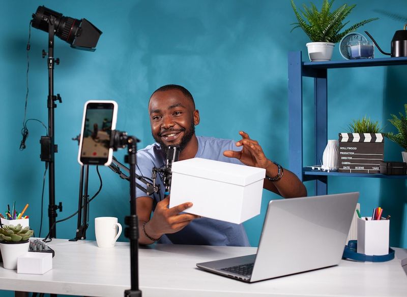 How Manufacturing Businesses Can Use Video Marketing to Increase Sales