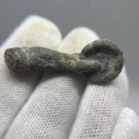 Parte di Statuina Votiva Romana - Braccio con Patera  thumb 1