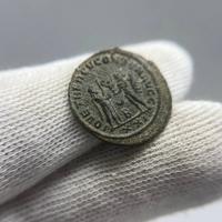 Antoniniano di Massimiano Erculeo  thumb 2