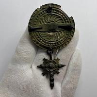 Fibbia XVIII sec. Placcata Oro con Figura Religiosa e Pietra Rossa thumb 2