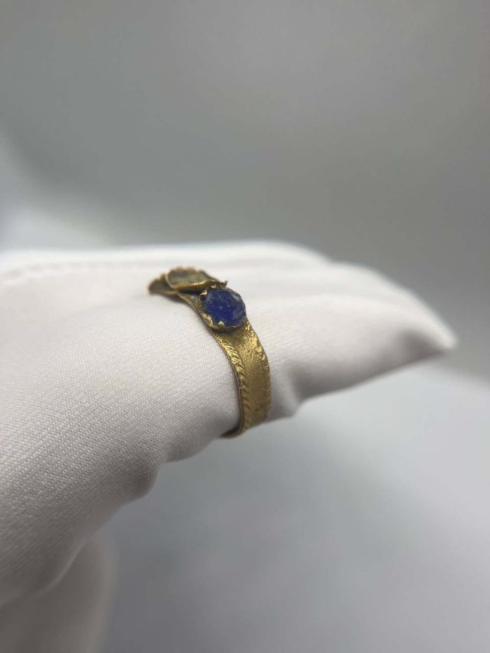 Anello Antico Laminato in Oro  - view 3